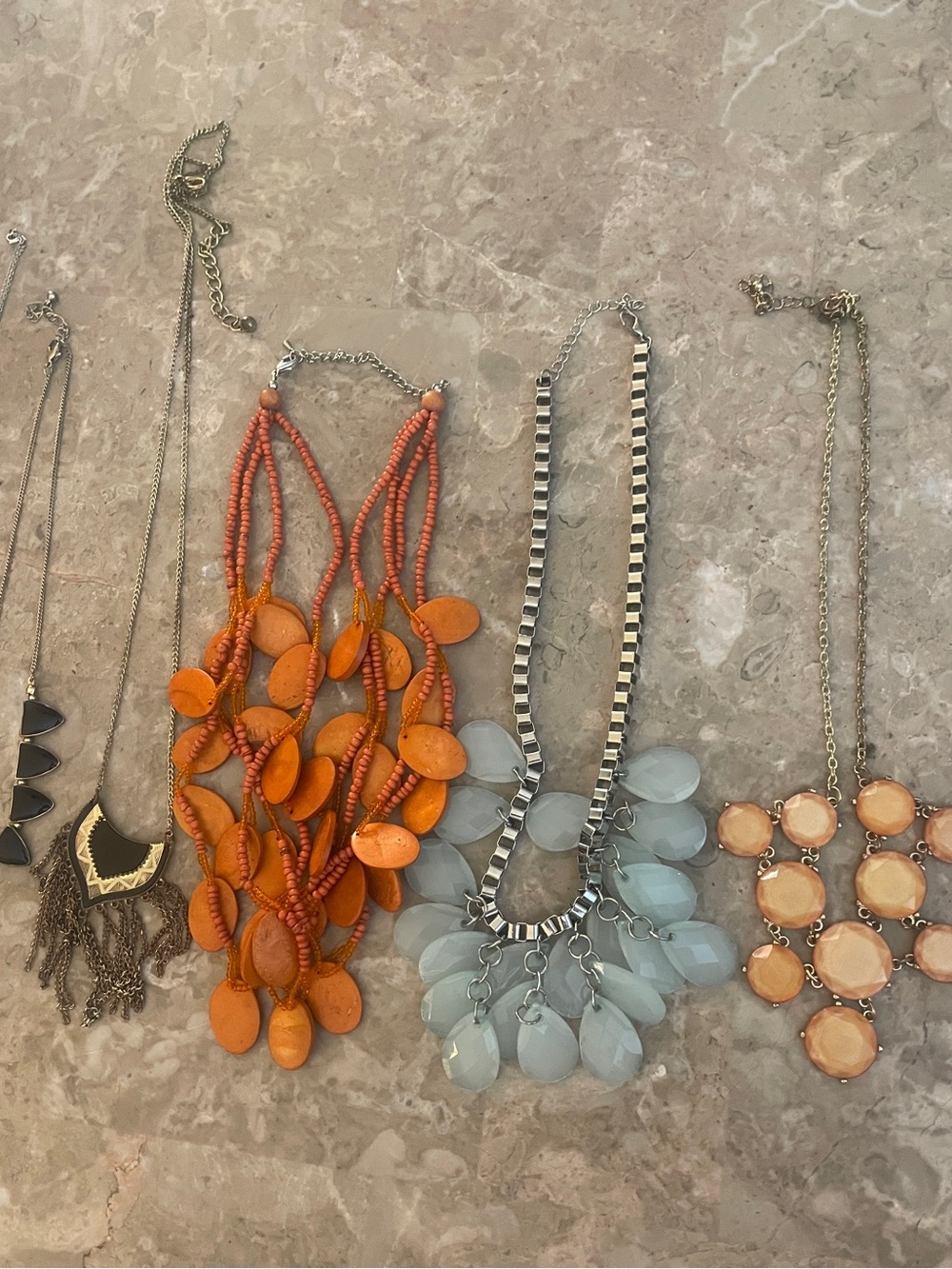 LOT of 15 Necklaces Vintage! gorgeous! Great condition - Picture 2 of 5